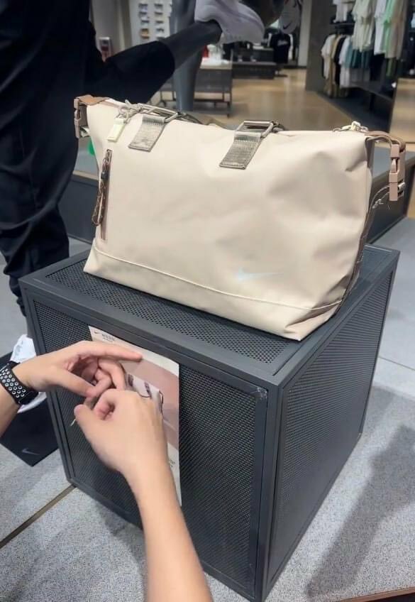 NIKE 國外限定 防水運動健身托特包 可肩背/斜背/手提