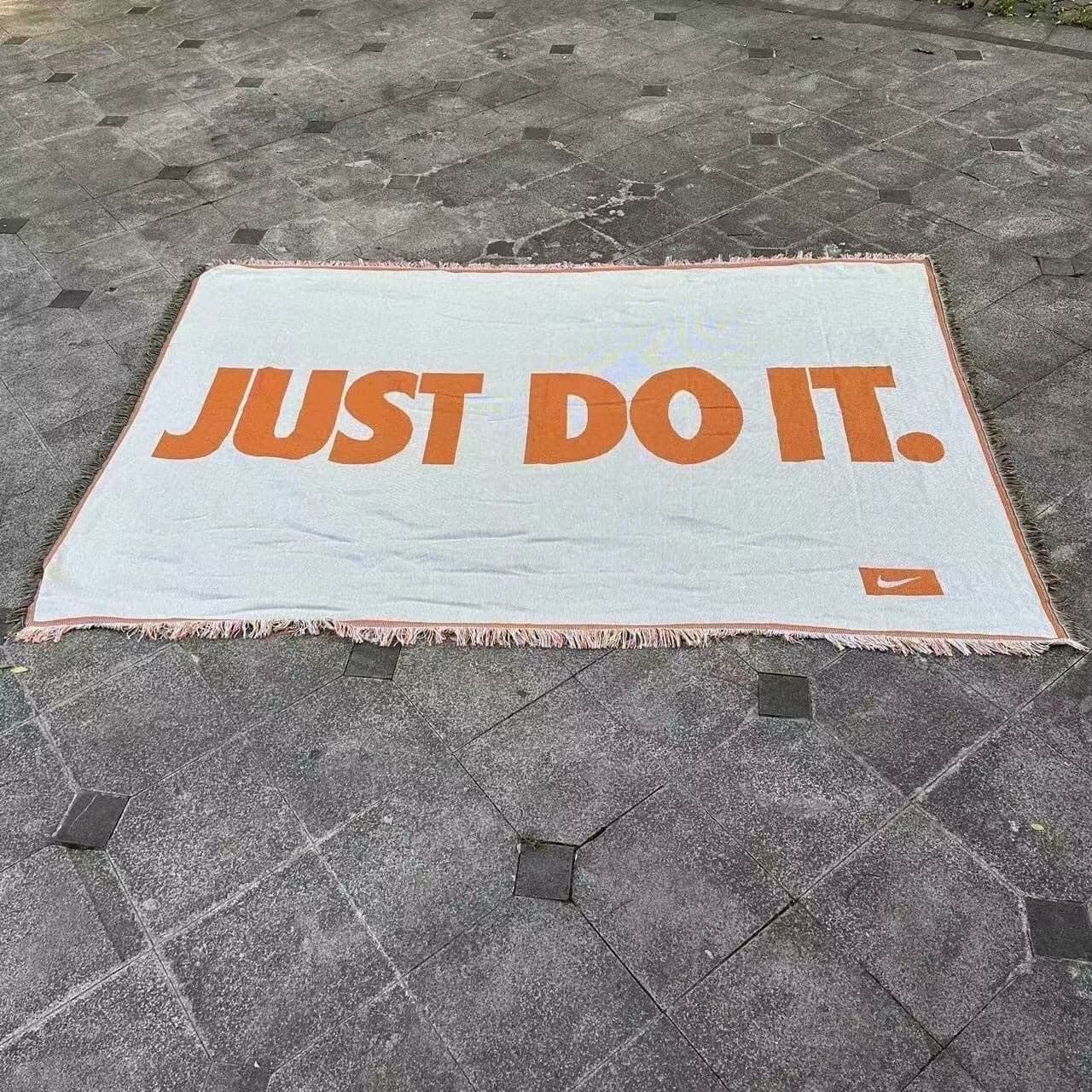 NIKE "JUST DO IT" 大絨布織 地毯 露營毯 野餐毯