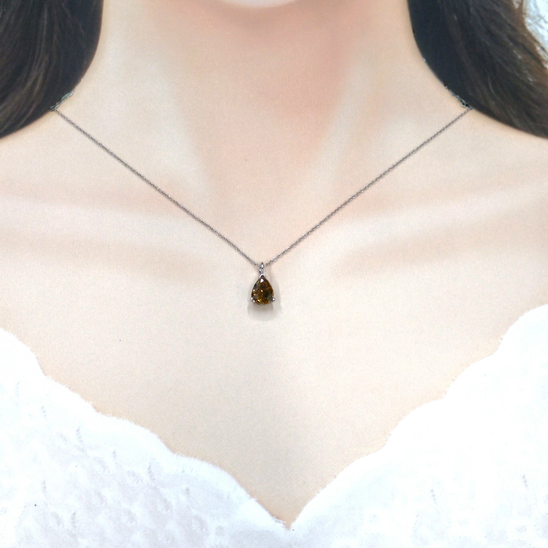 18K Gold 1.85ct Fancy Green Diamond Pendant