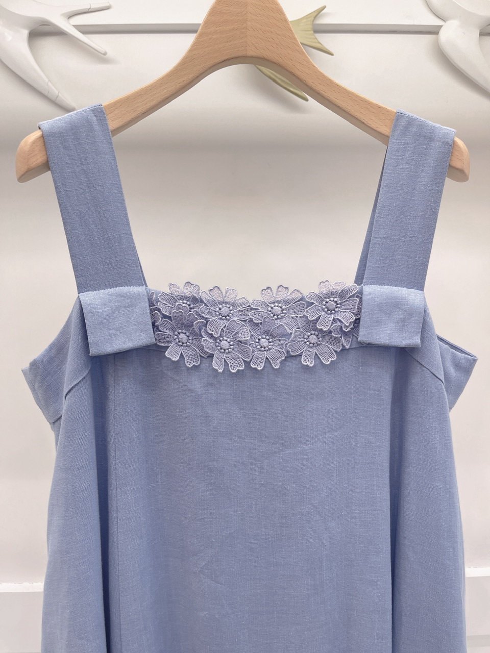 麻料胸小花洋裝