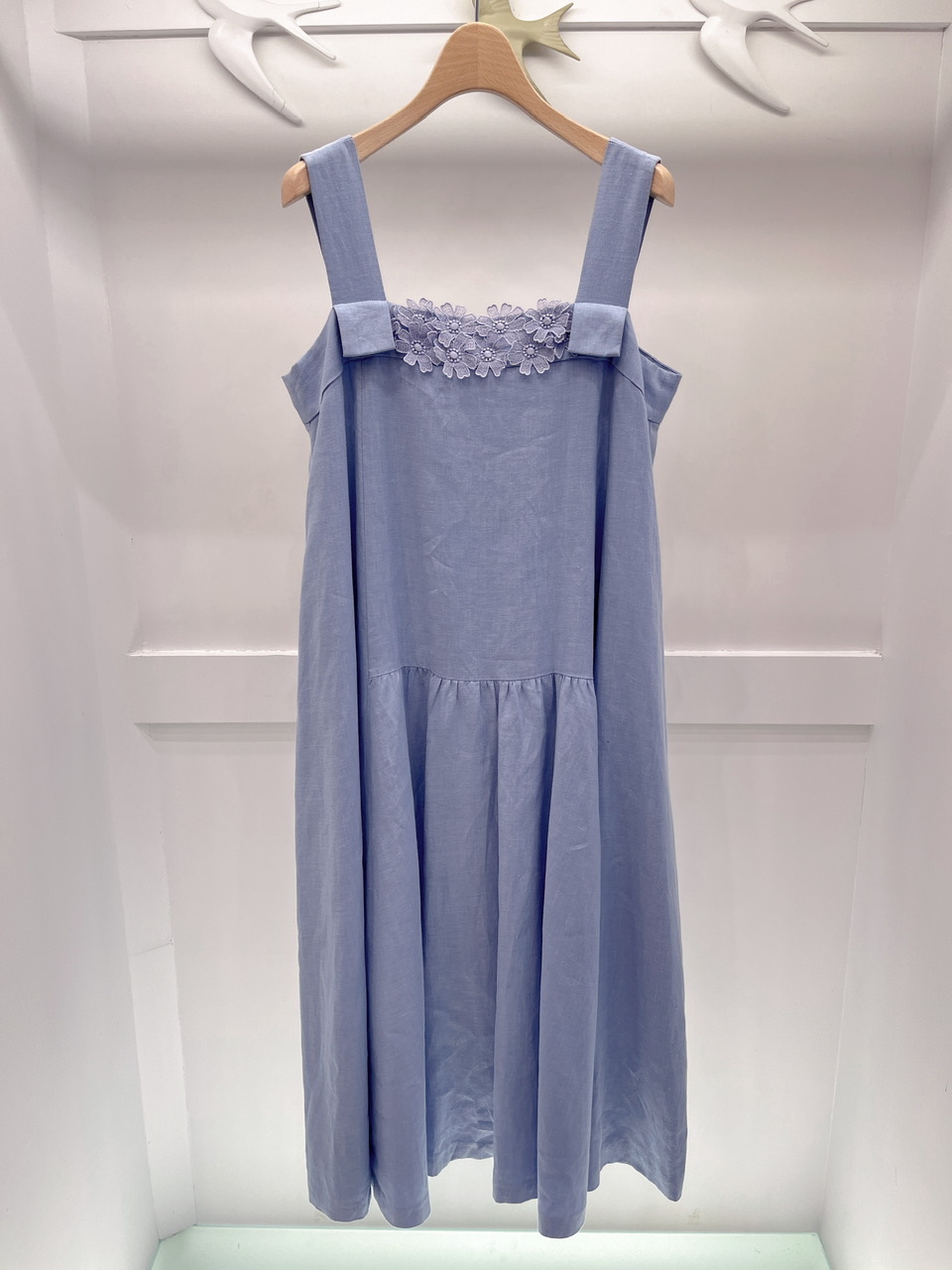 麻料胸小花洋裝