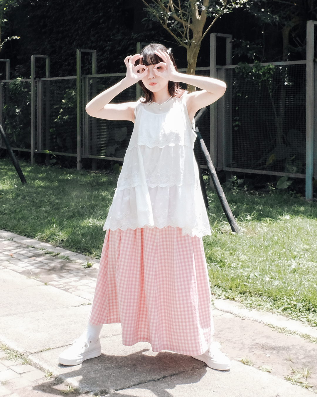 三層通花吊帶背心外搭