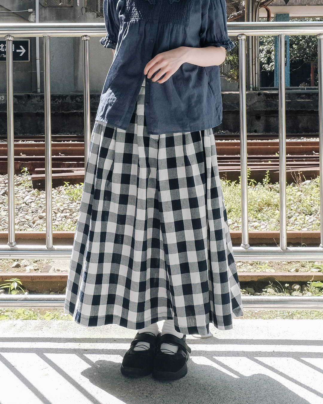 【 Kiki.co made 】格紋傘型半裙