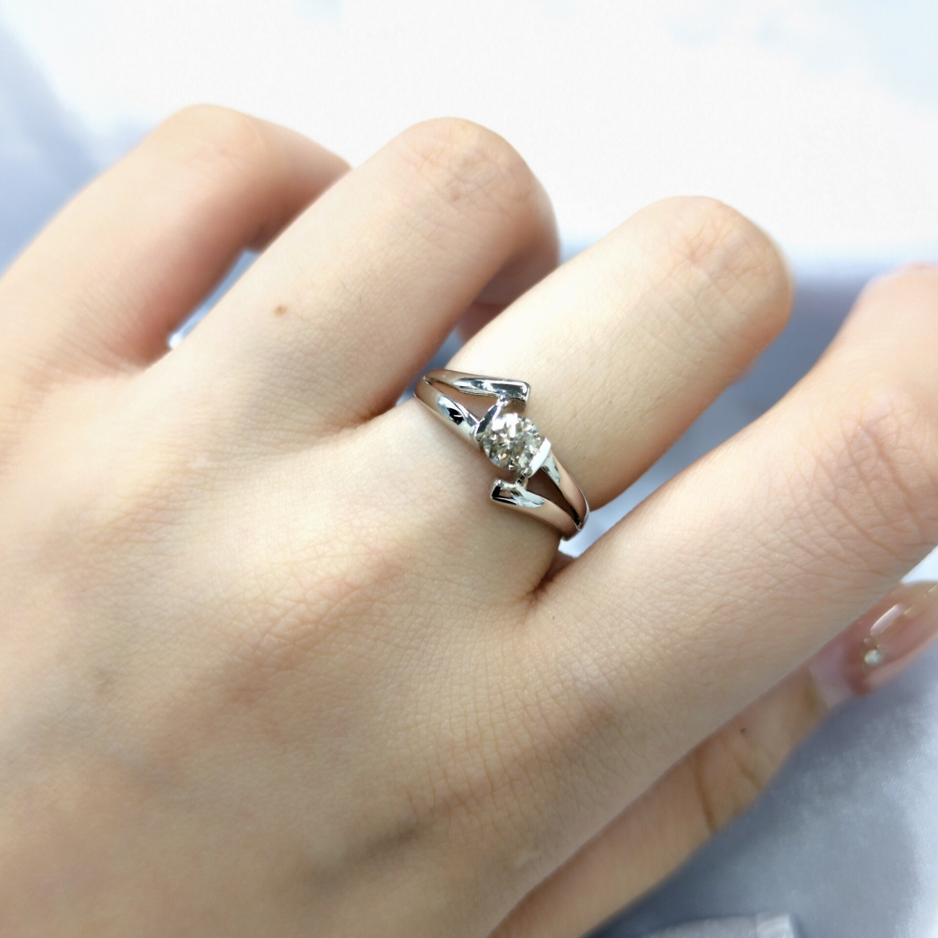 全新18K白金【單粒33份鑽石】戒指