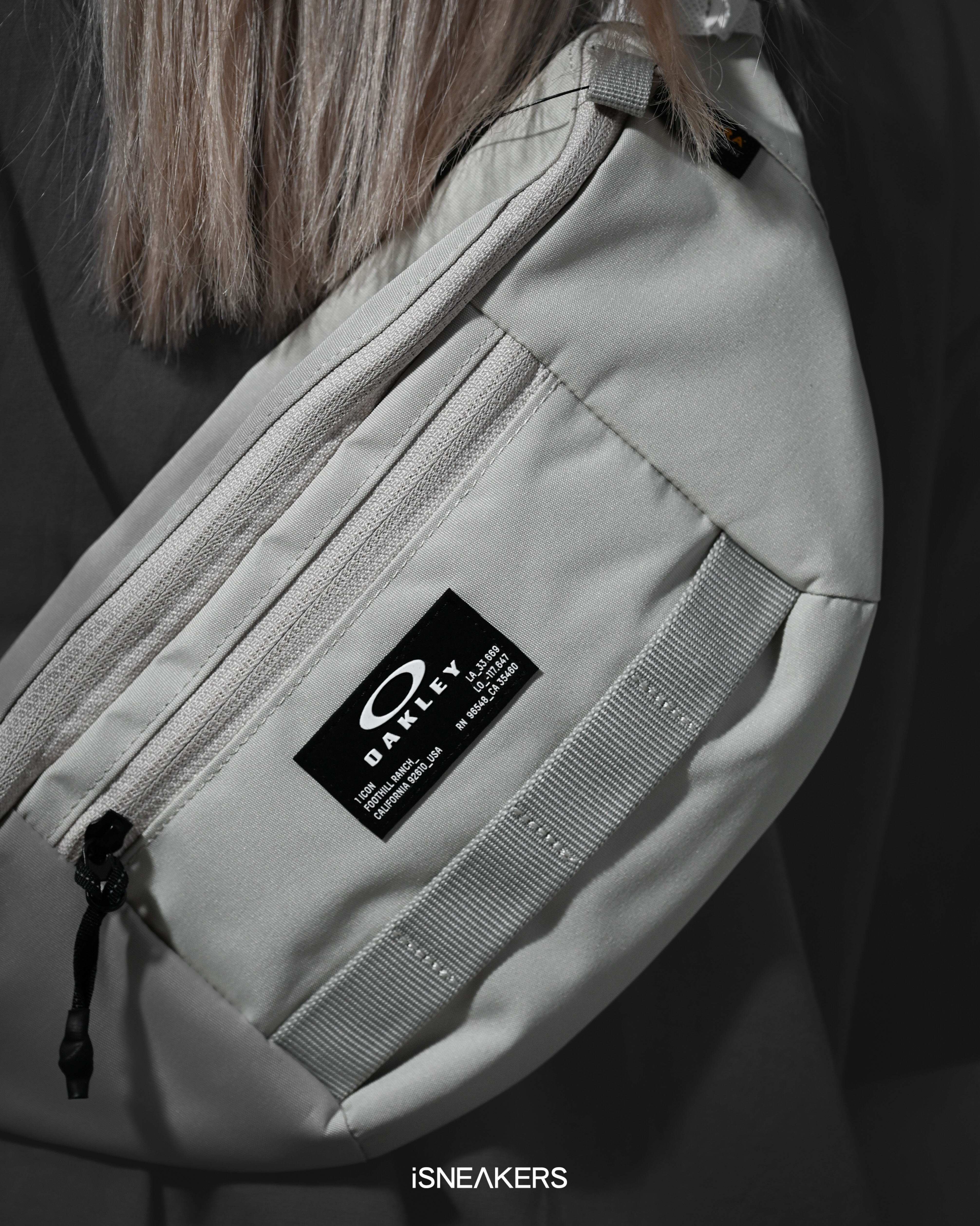 iSNEAKERS｜Oakley 抽繩腰包