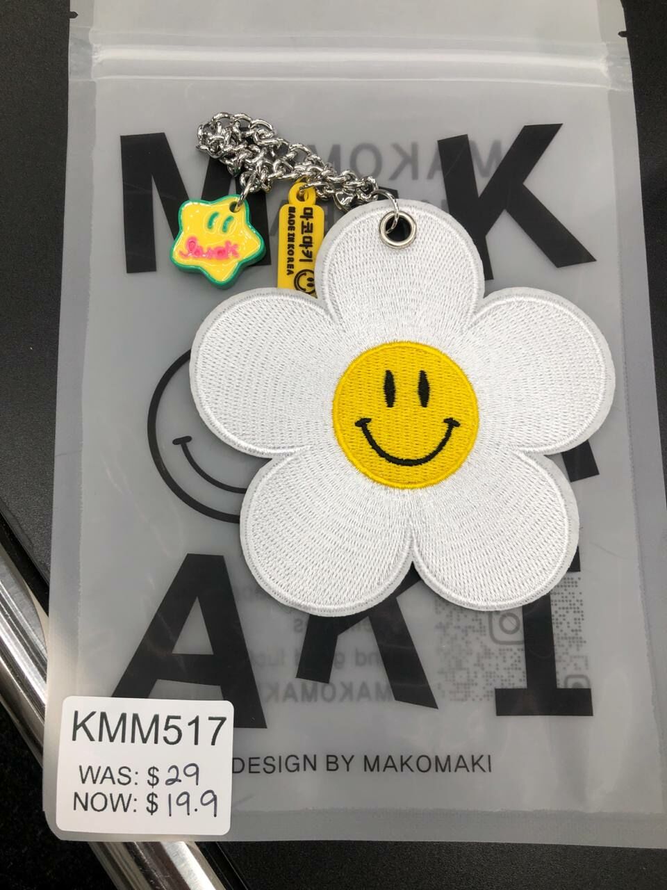 [S] MAKOMAKI SMILEY FLOWER BAG CHARM,WHITE, SMMK102 (SMMK102)