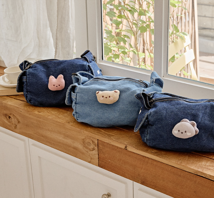 Dot to Dot 牛仔斜背包(扣針需另外購買)