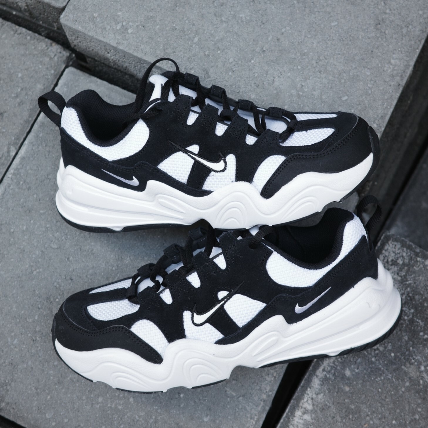 Nike Tech Hera 女 黑白 麂皮復古老爹鞋 DR9761-101