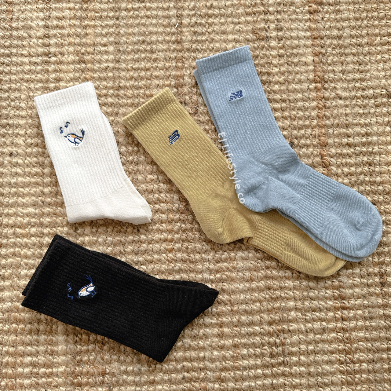 NEW BALANCE NB 向心生活 長襪 唱歌小鳥 刺繡 LAS42401 / 現貨