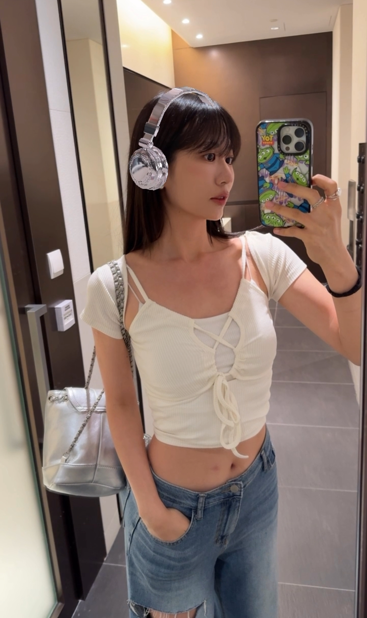 (訂購)  設計感小辣妹露背上衣 T0610 (黑/白)