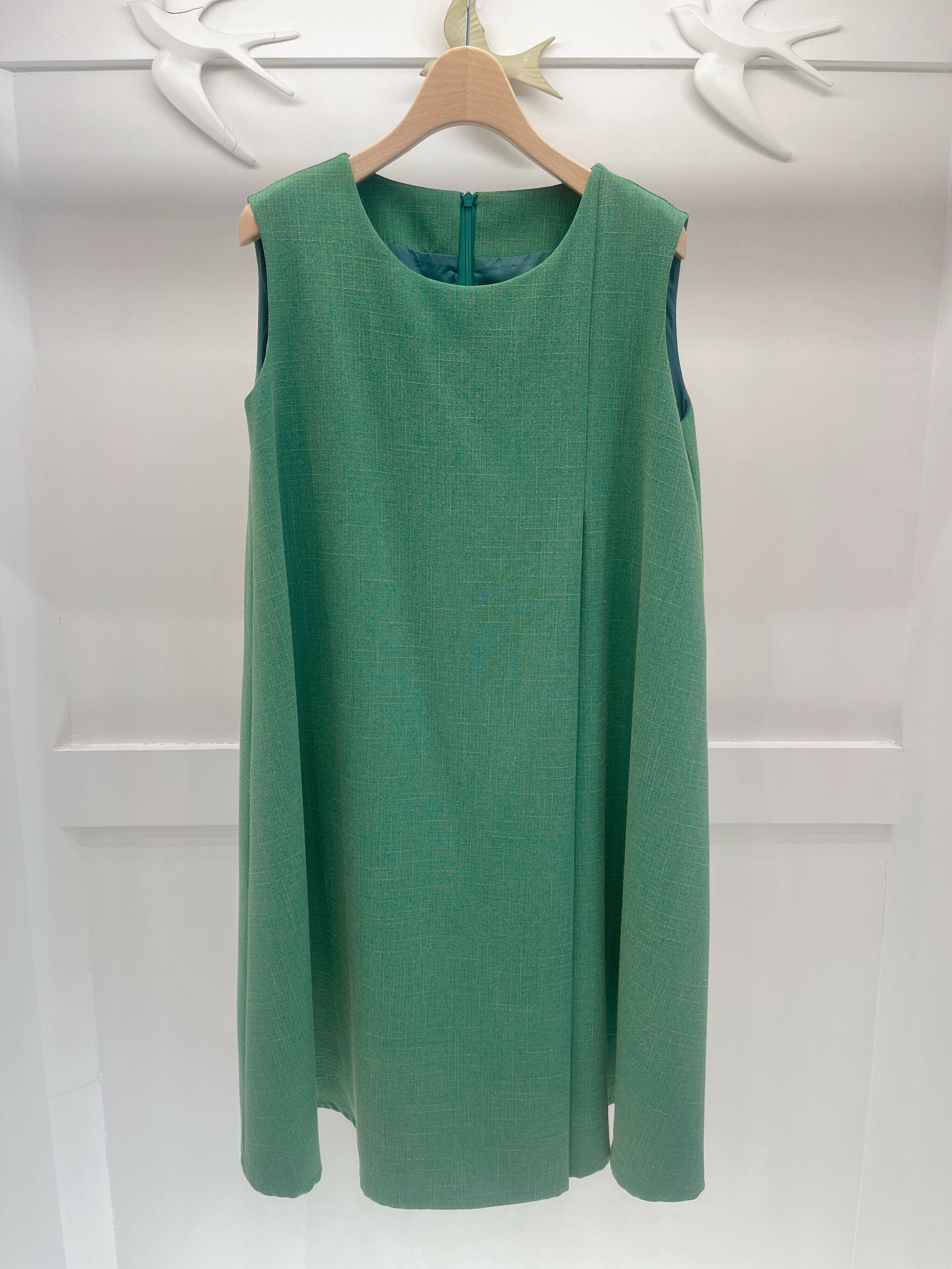 亮綠色無袖洋裝