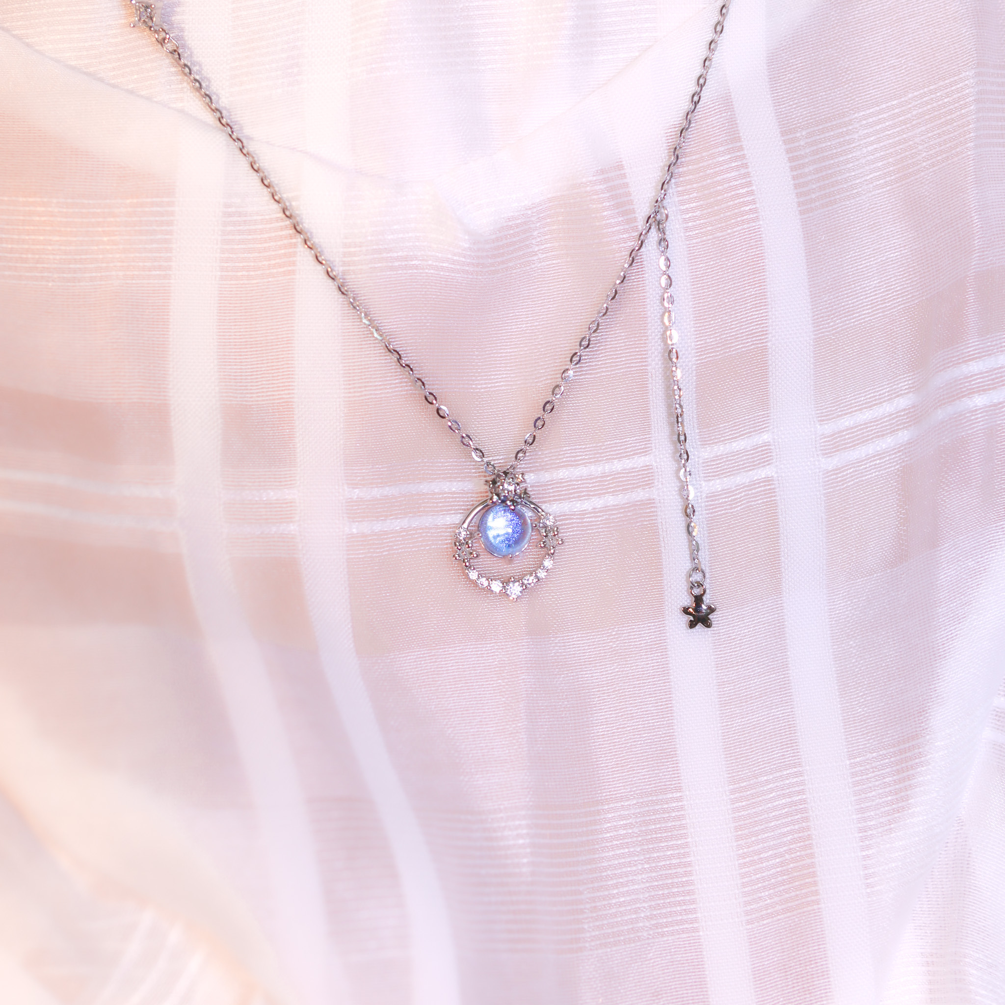 | 925 Silver・ White Gold・Glass Stone  | Floral Nocturne Necklace | NE1146 |