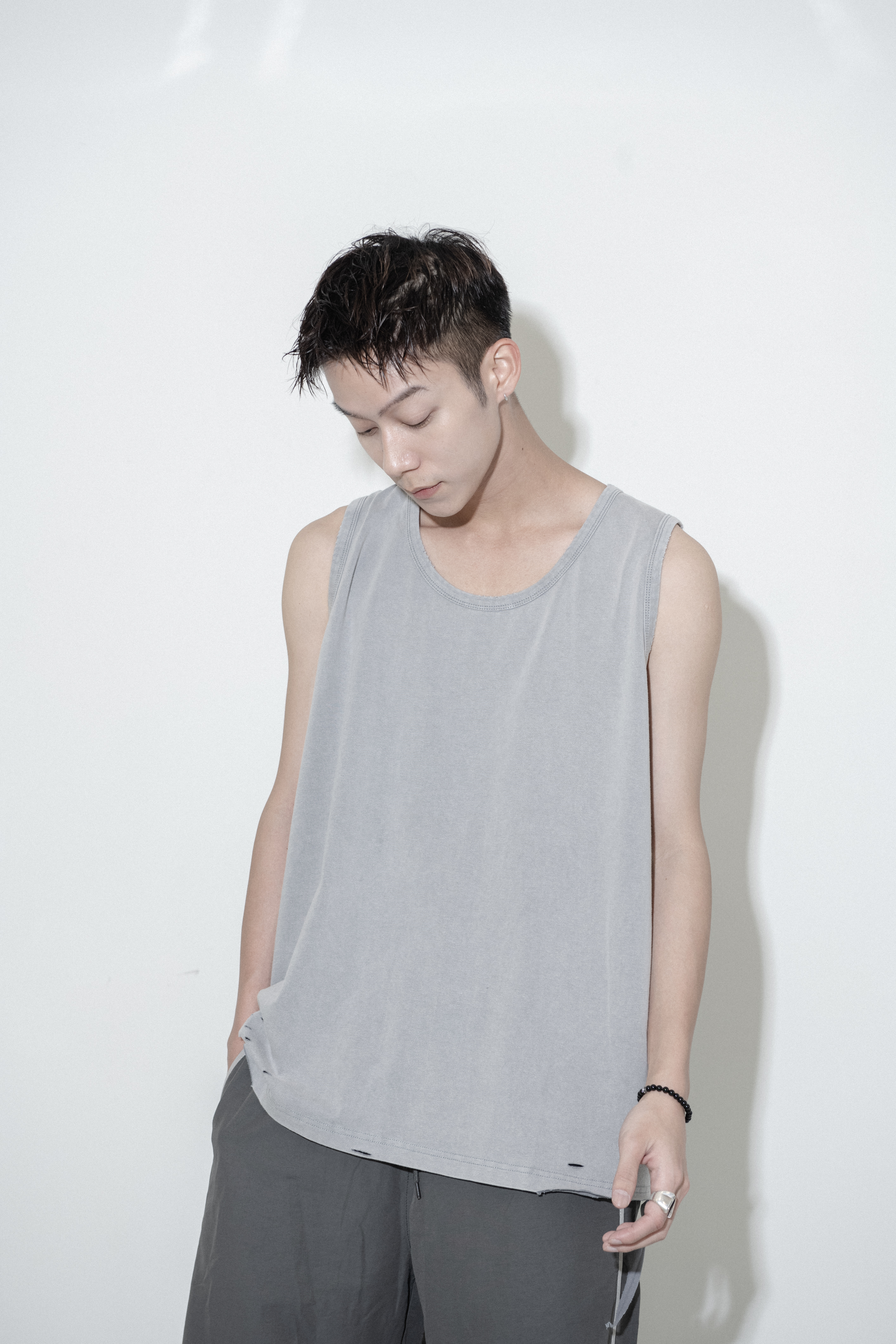 SIMON MADE TS-2433 BOXY 水洗 做舊 破壞 背心