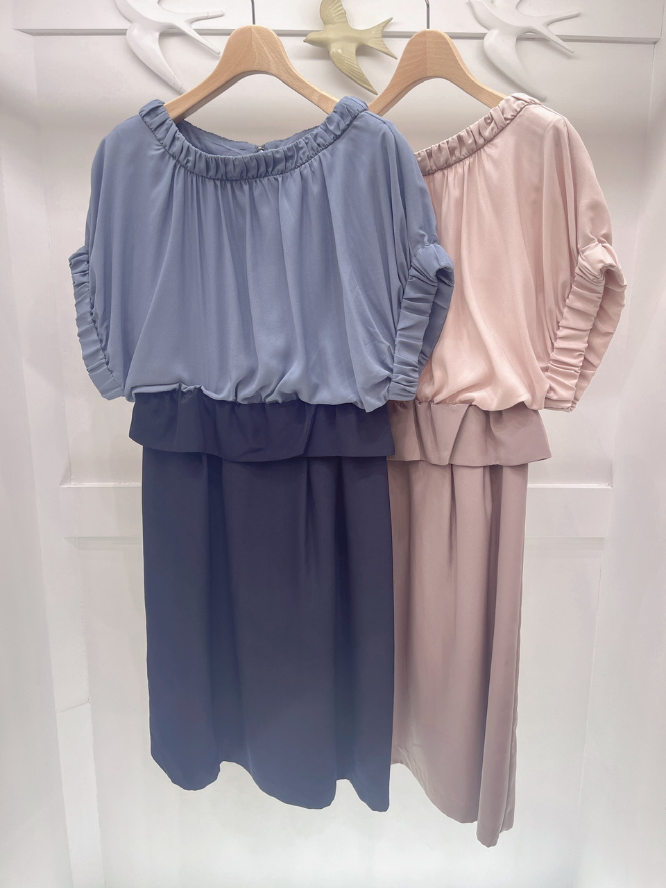 雙色鬆緊領邊洋裝