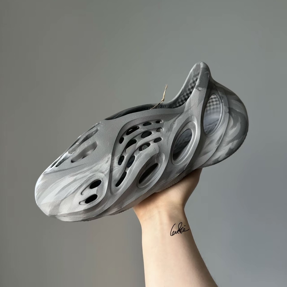 Adidas YEEZY Foam Runner Mx Granite 水泥灰