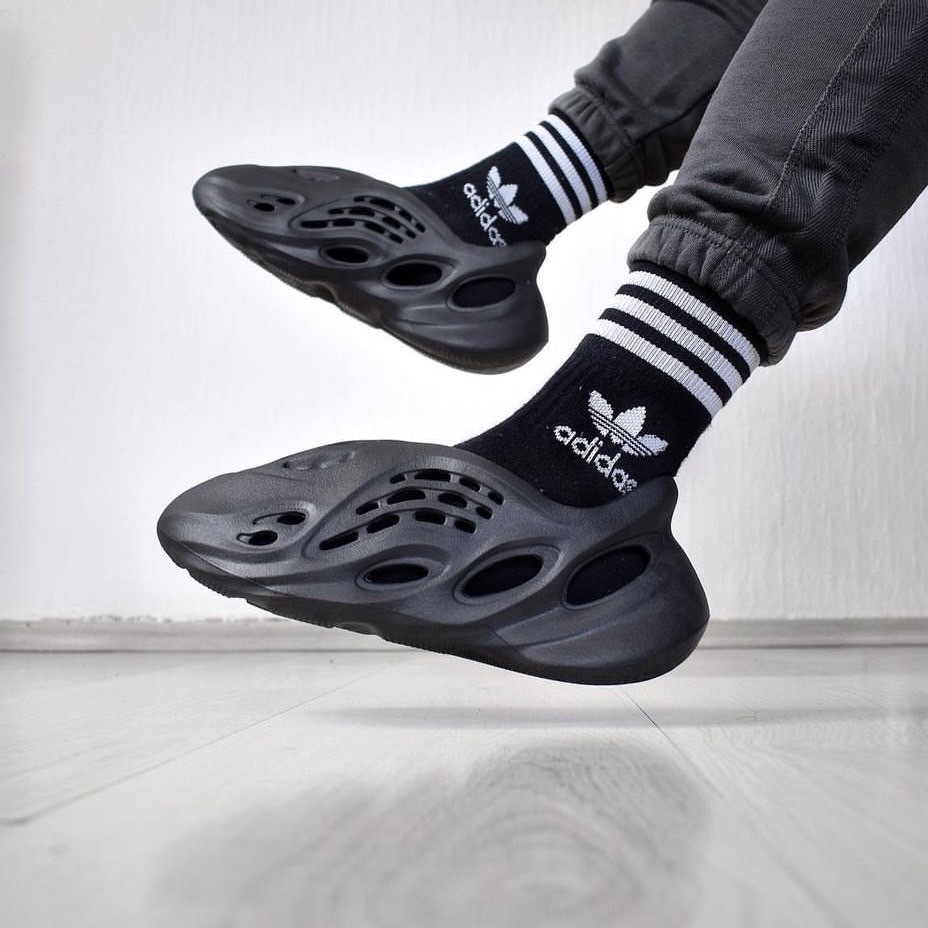 Adidas YEEZY  Foam Runner ONYX 全黑 瑪瑙黑 黑魂 洞洞鞋