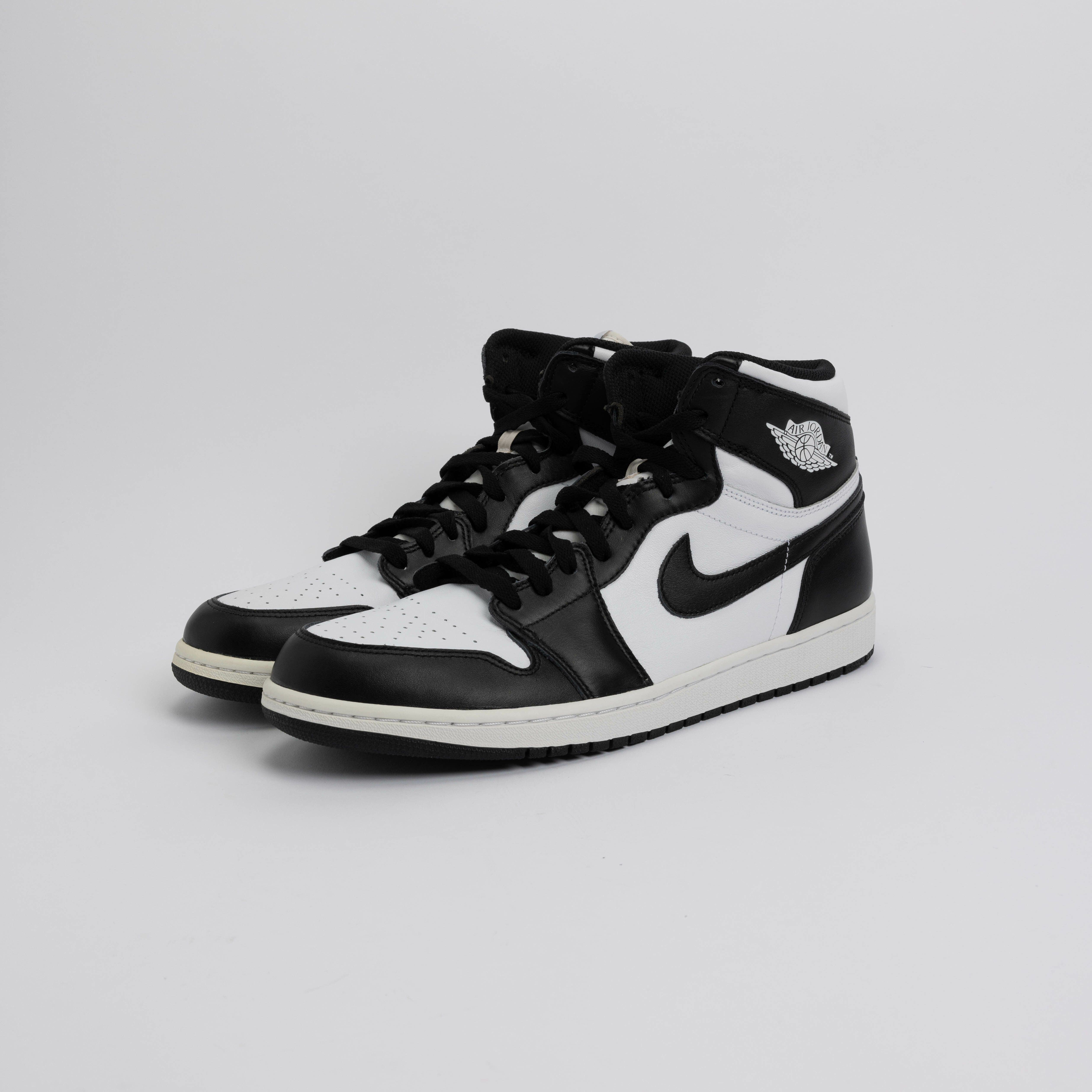 【瑕疵商品103】-(B11)-AIR JORDAN 1 RETRO HIGH OG 黑白-555088 010