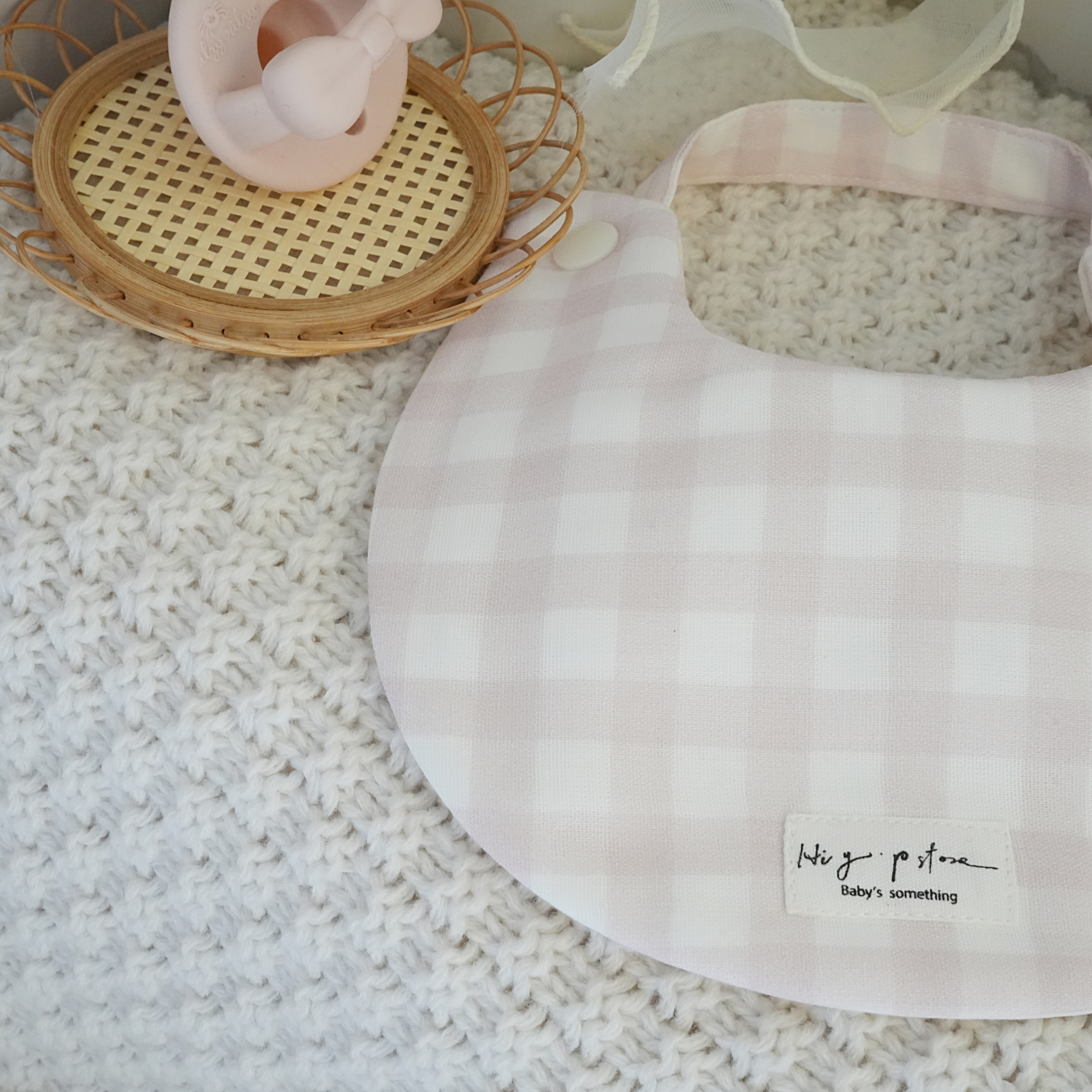 Hi Y.P store-手作圍兜-獨家設計款-玫瑰粉格