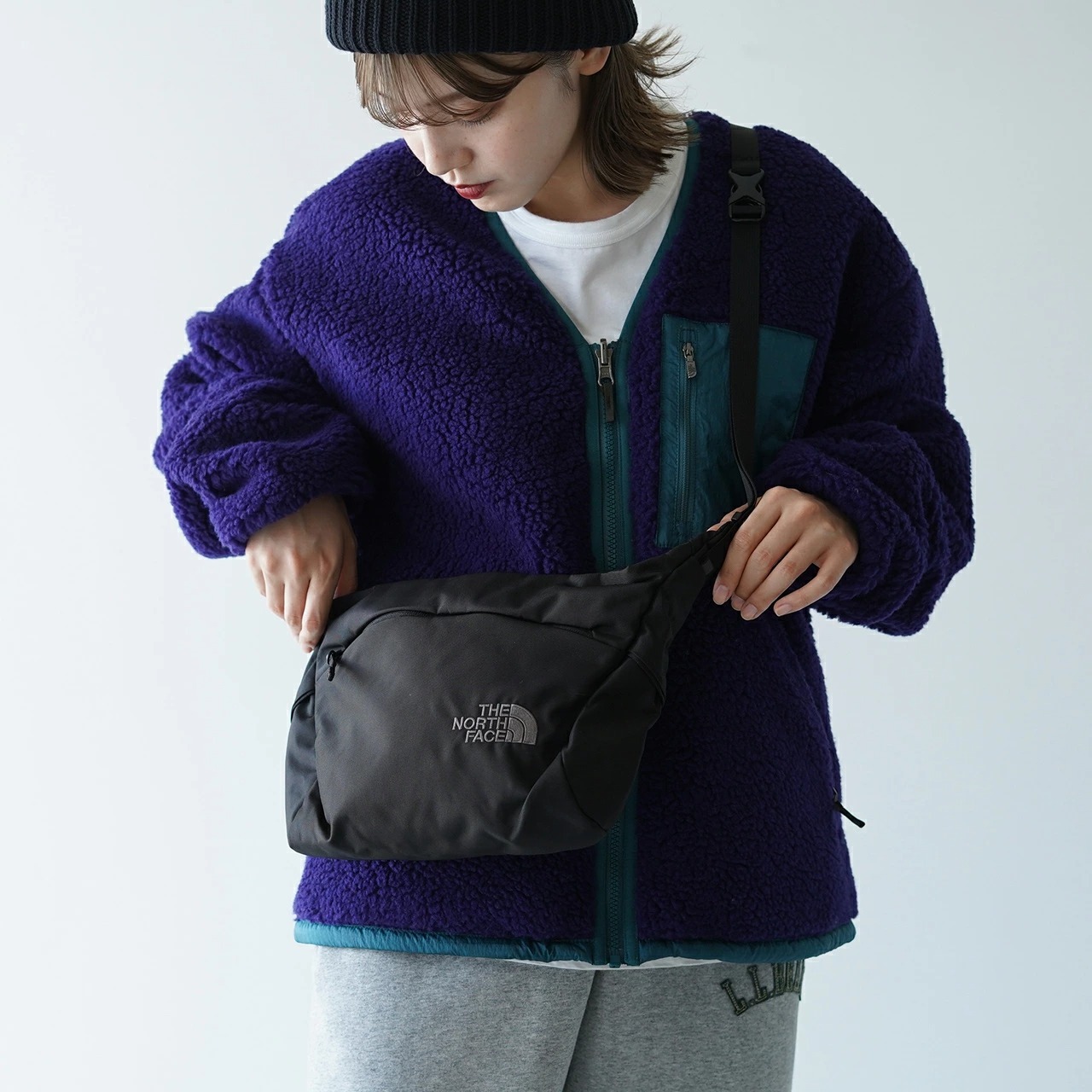 The North Face Capella 5 Shoulder Bag [NM72353]