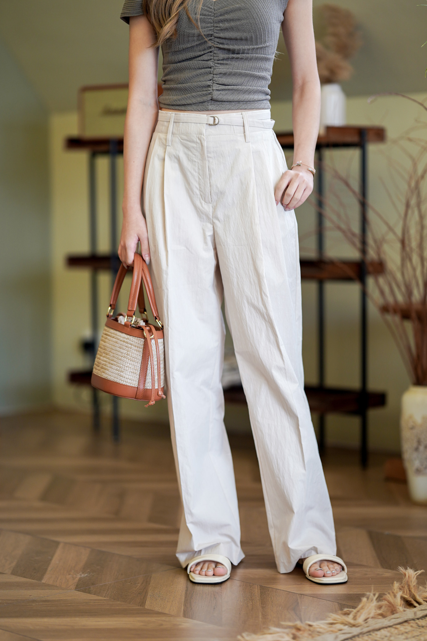 JEAN132 Airy Belted Wide Pants