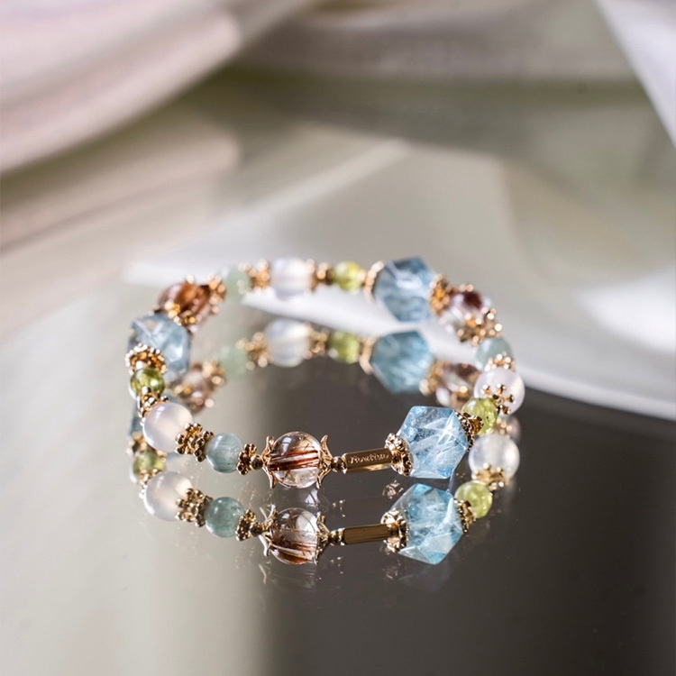 第六感：藍托帕石｜橄欖石｜白玉髓｜紅銅髮｜藍綠晶