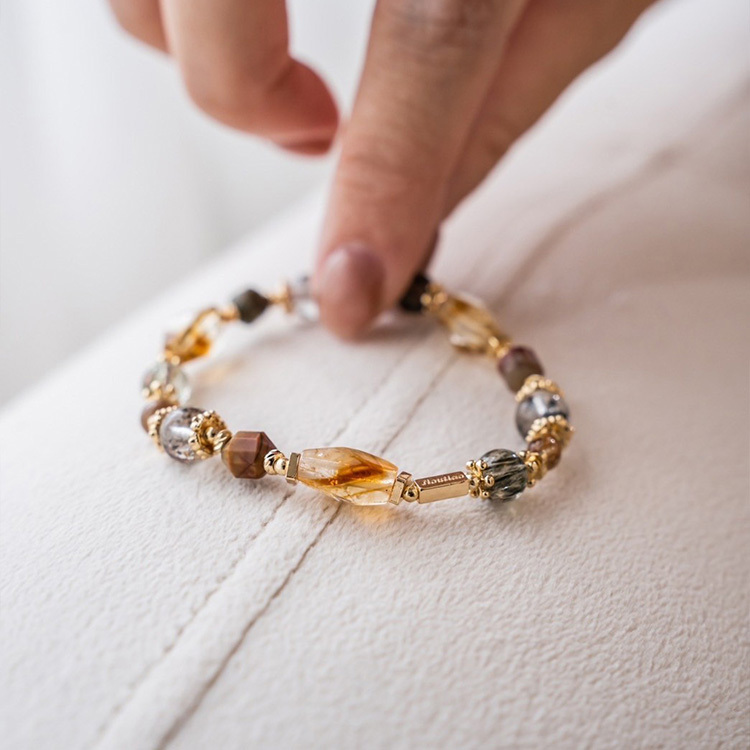 不要無所謂：金字塔黃水晶｜畢卡索石｜紅銅髮｜綠碧髮｜閃靈鑽