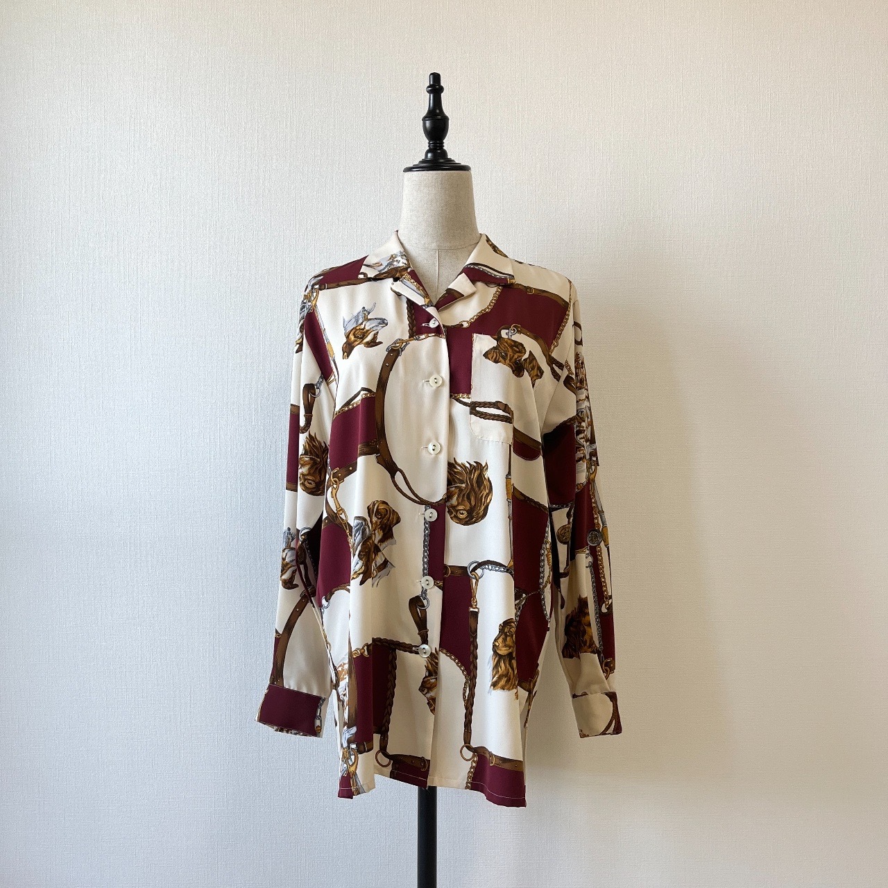 日本製米色比高犬古著上衣