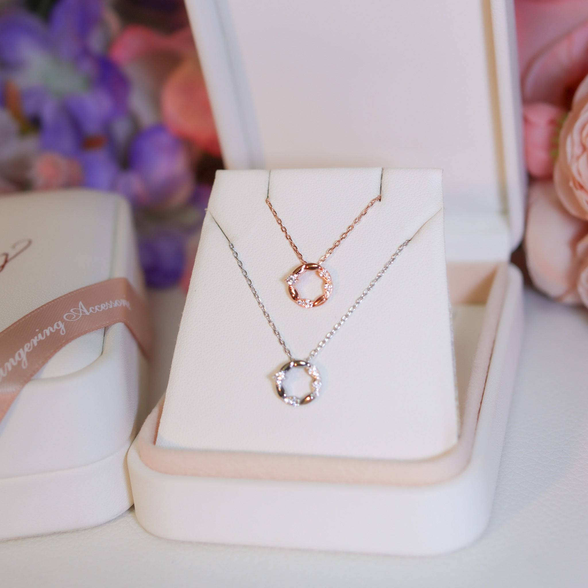 | 925 Silver・White Gold・Rose Gold | Floral Circle Necklace（Silver / Rose Gold） | NE1133 |