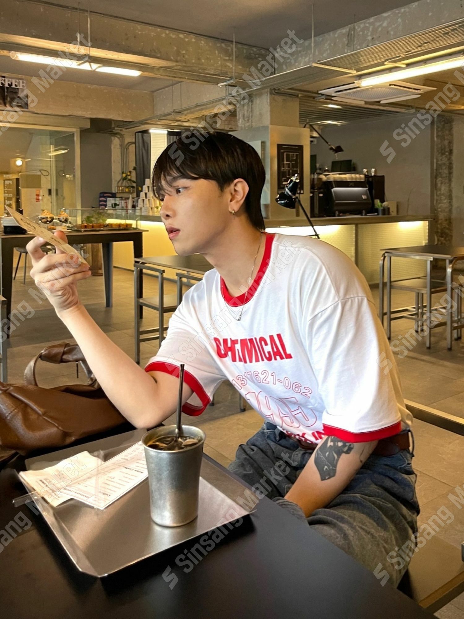 化學Y2K寬鬆配色短袖T恤