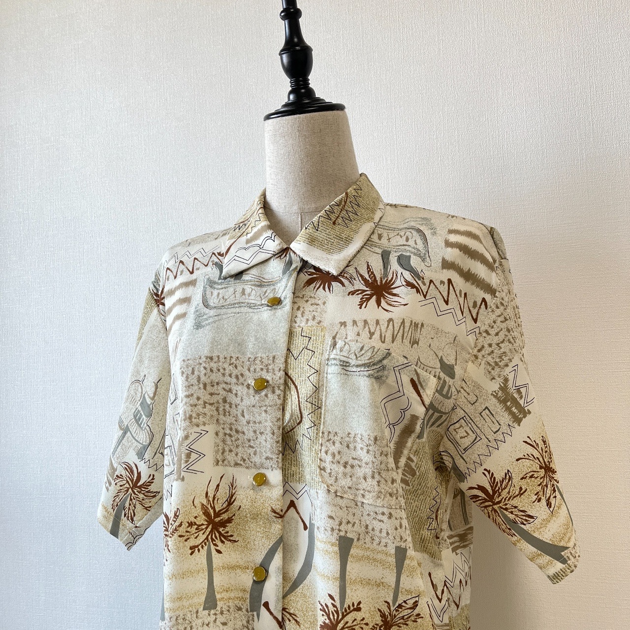 淺杏色沙漠風景古著上衣