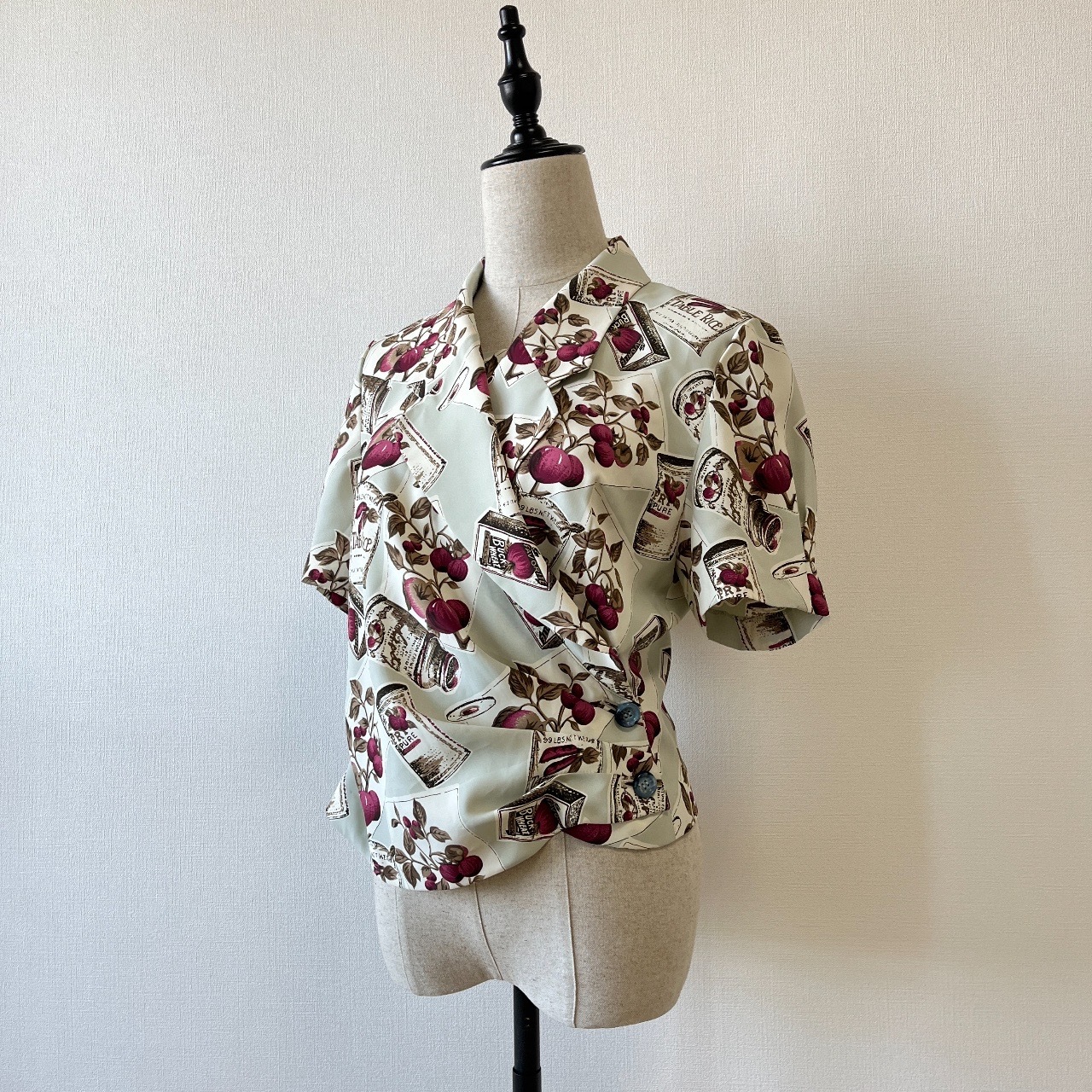 日本製淡綠色果實圖案古著上衣