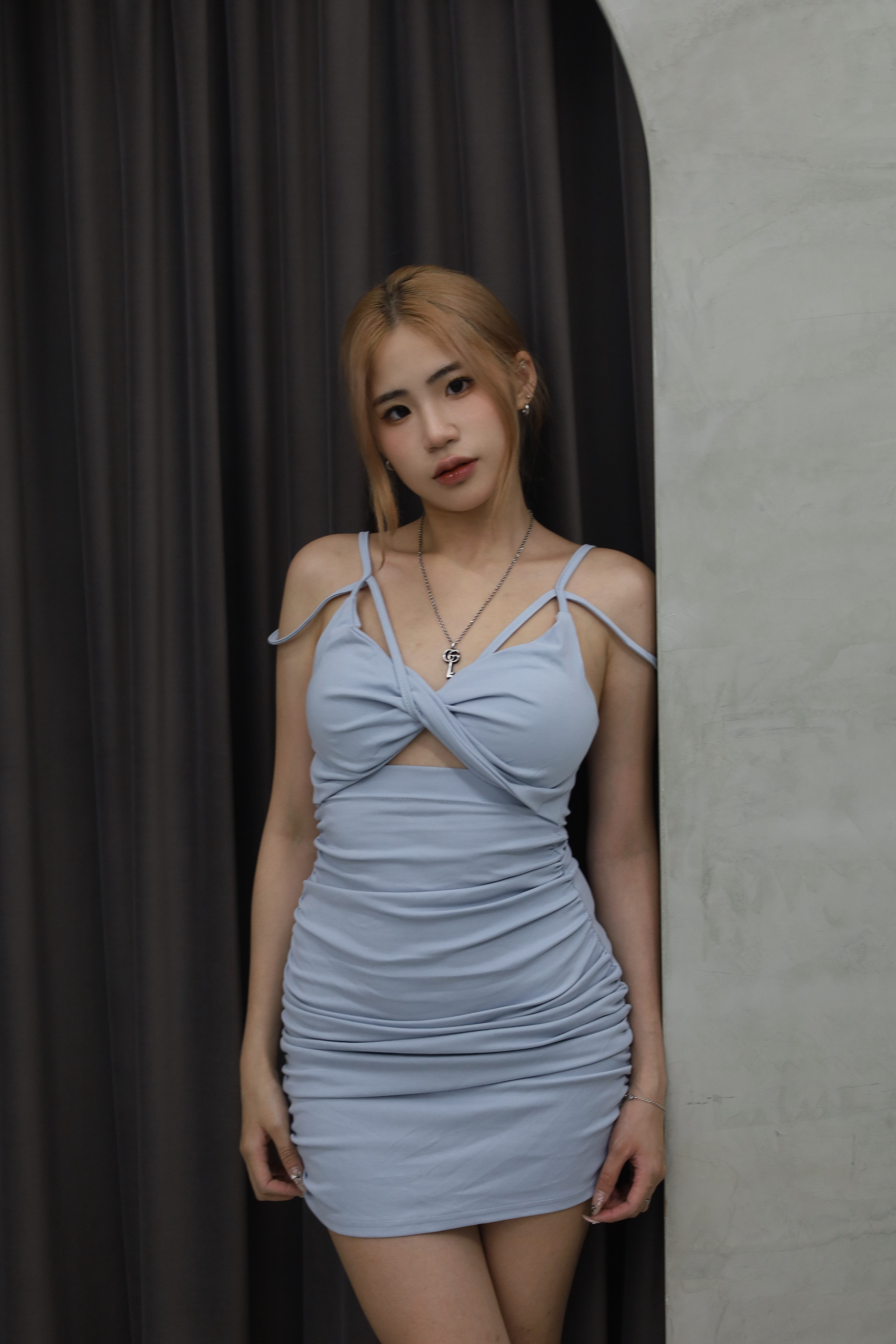 扭結簍空抓皺短洋