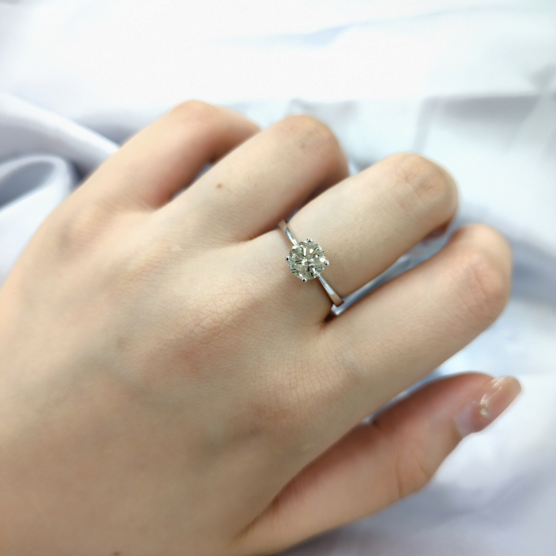 全新18K白金【單粒85份鑽石】戒指