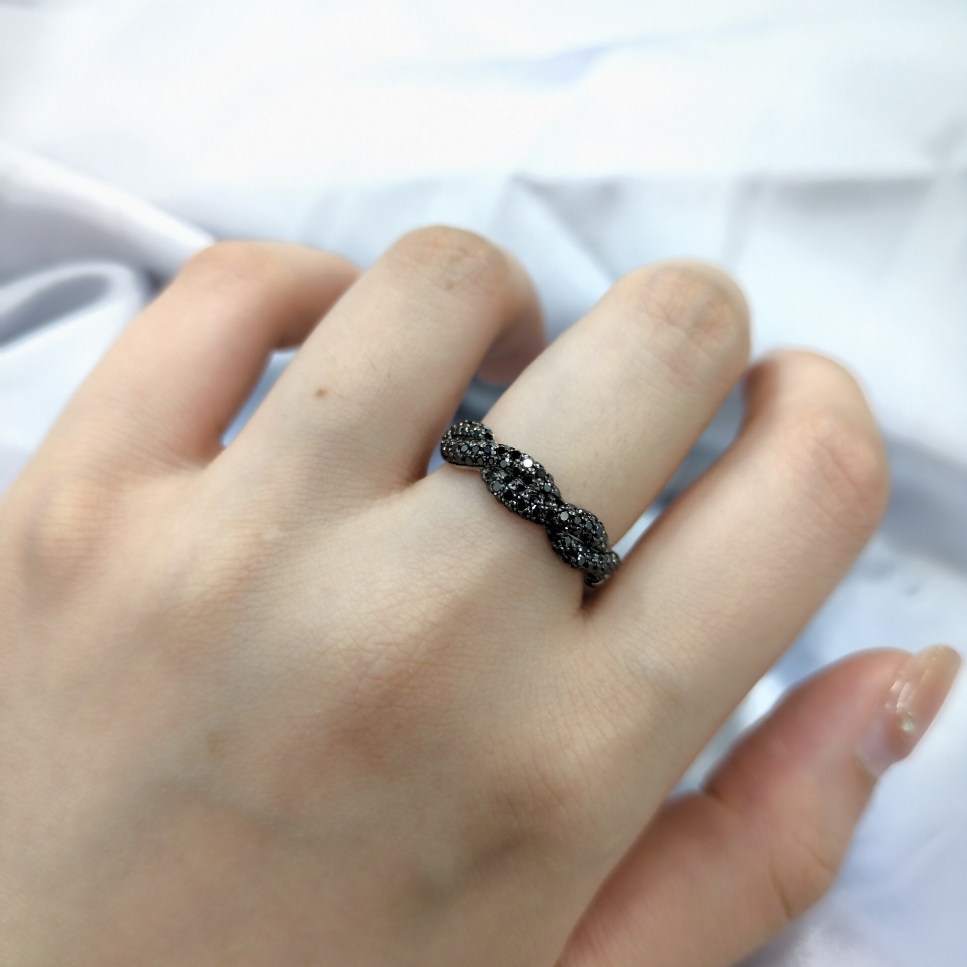 18K Gold 0.72ct Diamond Ring