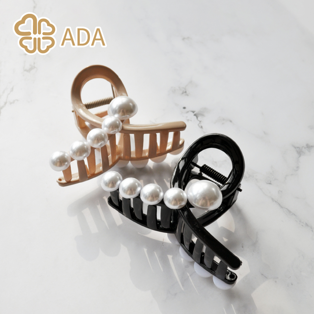 ADA 珍珠又字亮面抓夾1入〈全2款〉