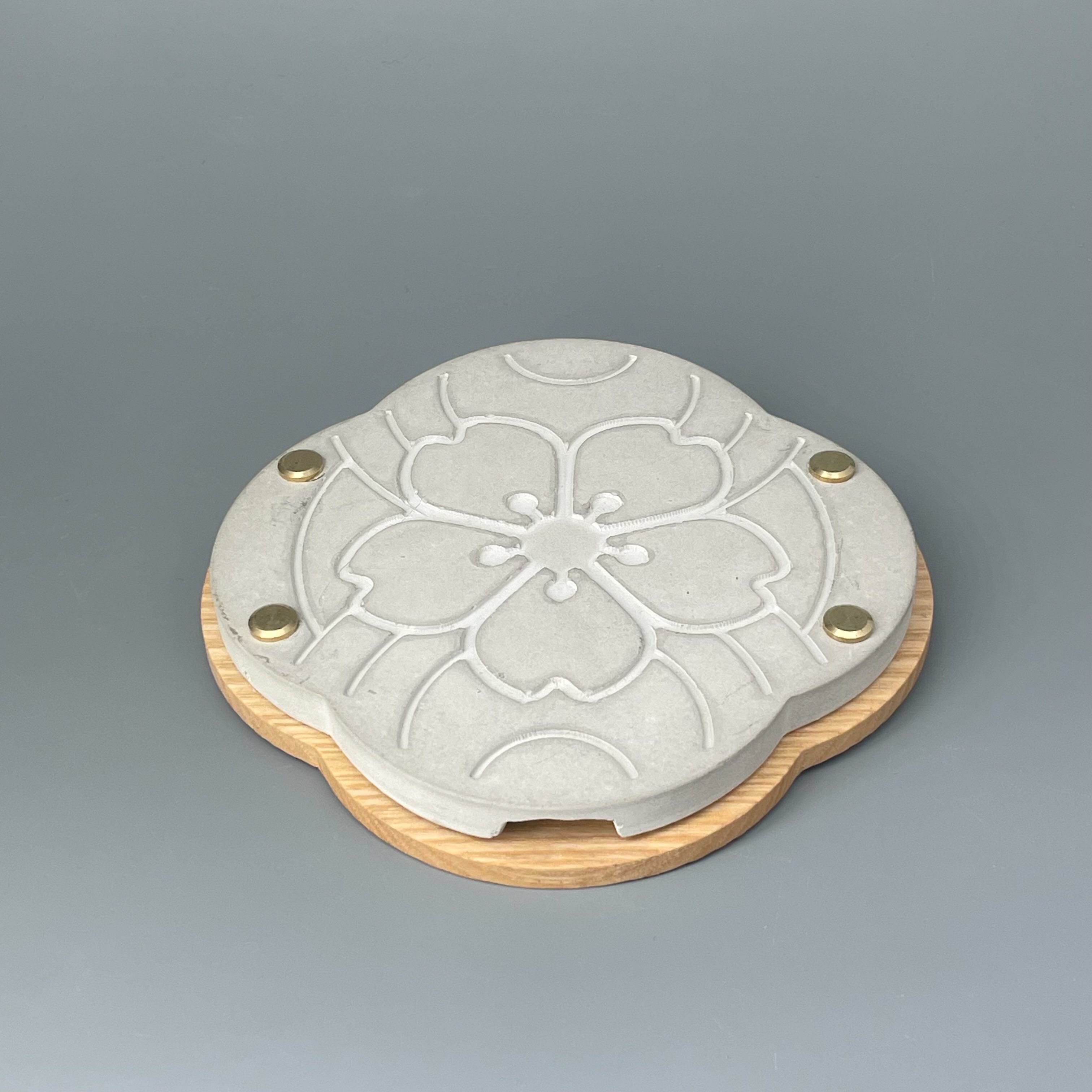 櫻花 • 水泥充電板