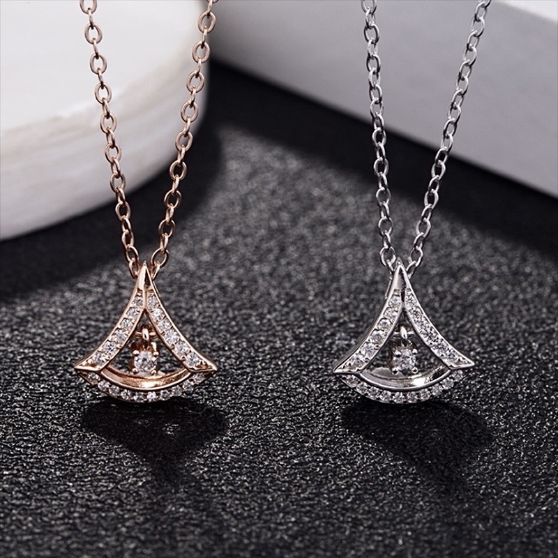 18k Bg鏤空水鑽小裙子高奢定製項鍊