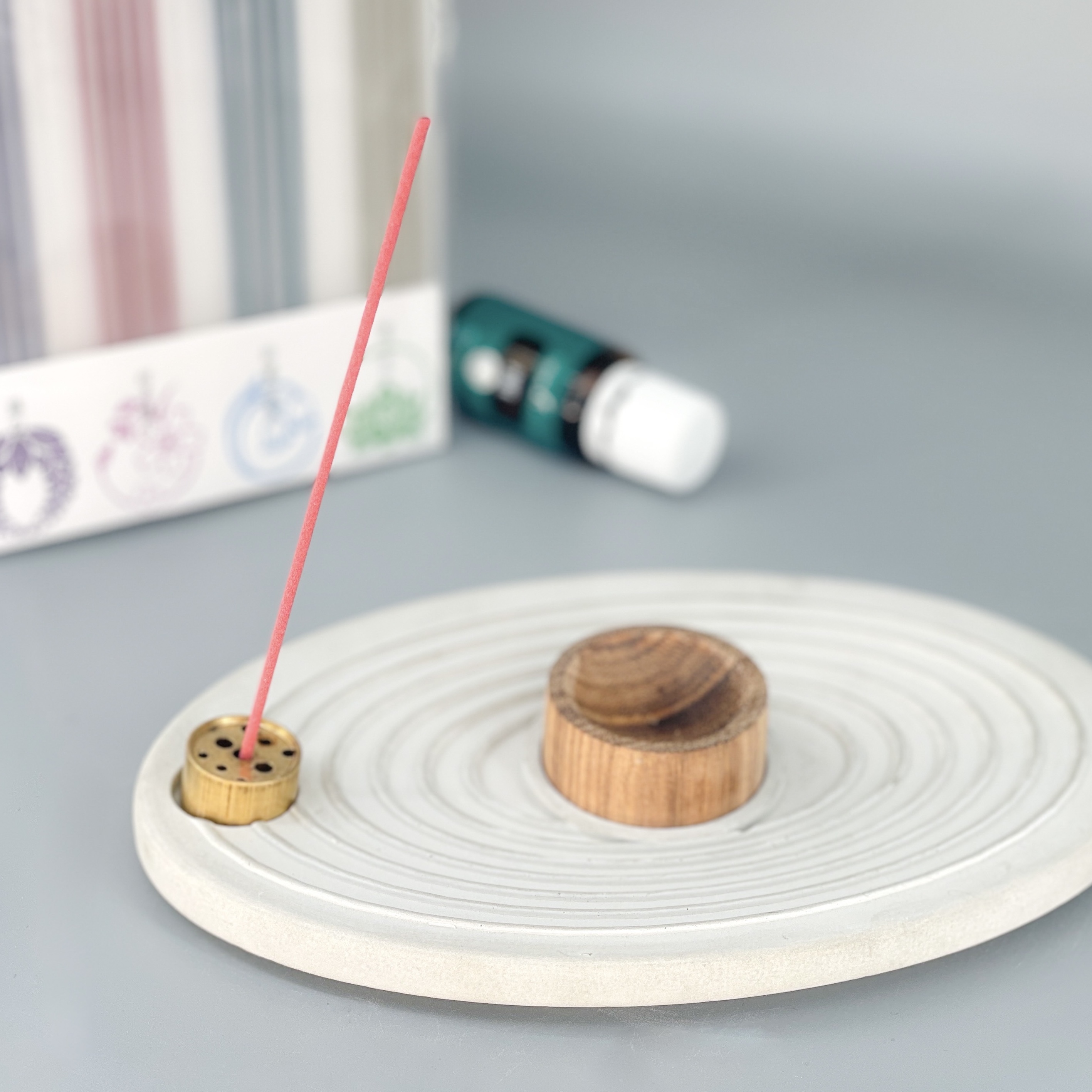 孤寂行星 • 水泥萬用擴香器