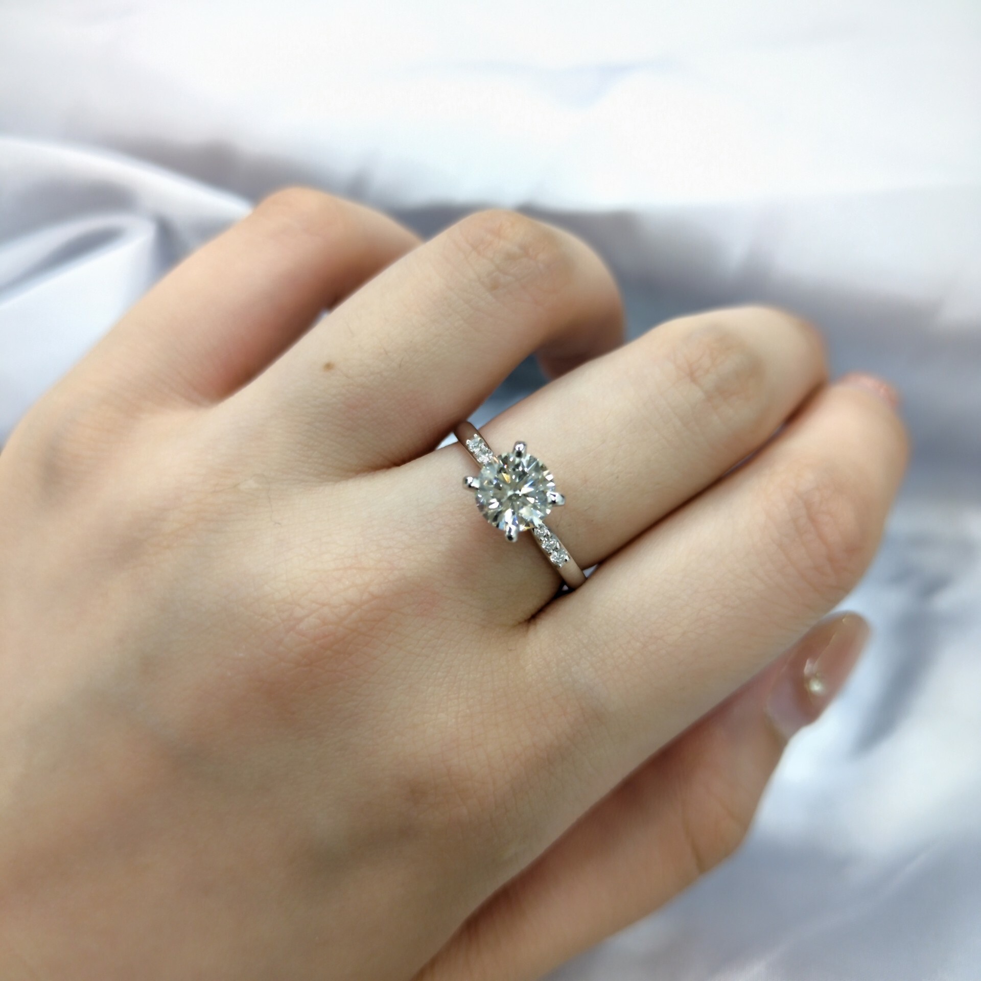 Platinum 900 White Gold 1.14ct Diamond Ring