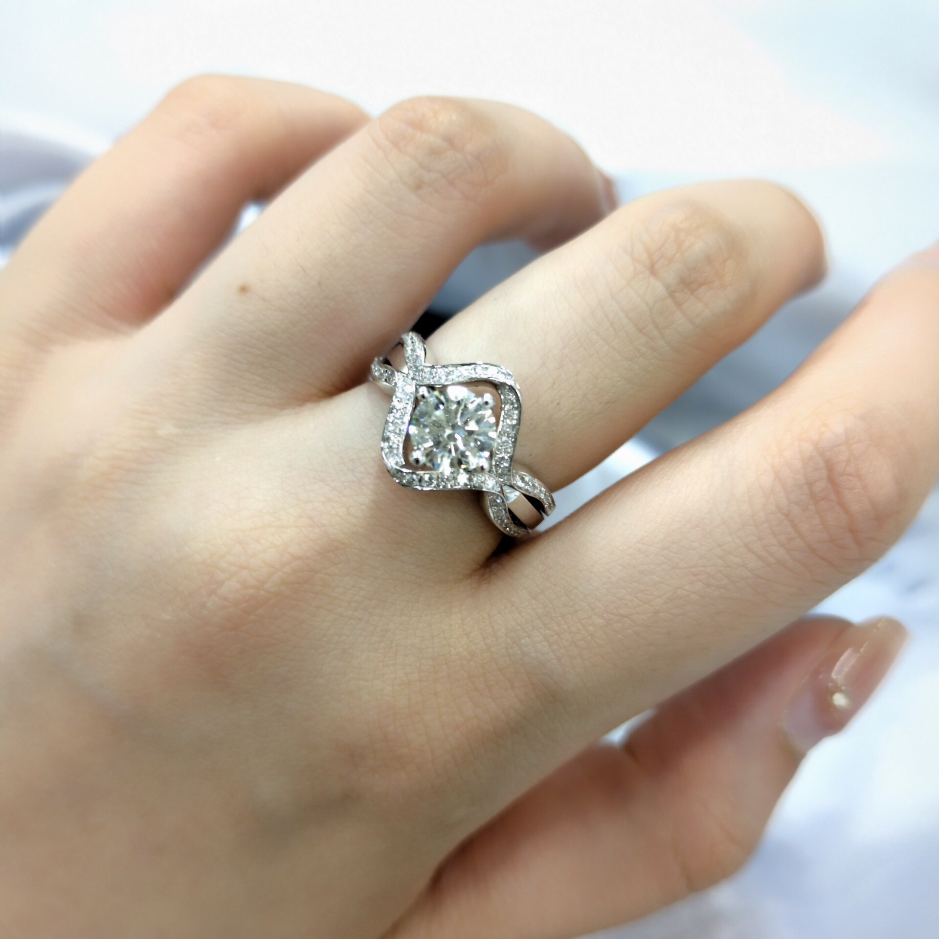 18K White Gold 1.01ct GIA Diamond Ring