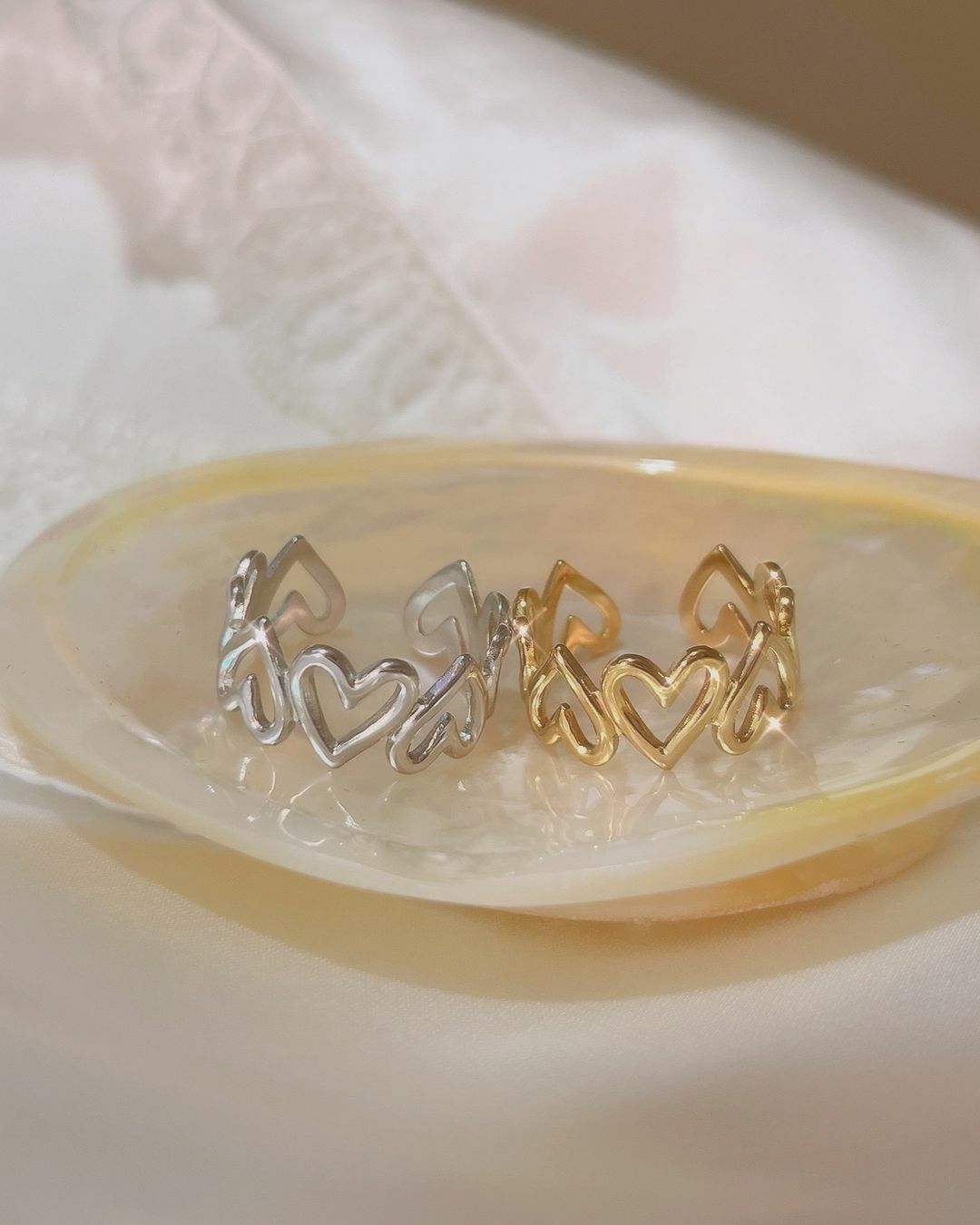 不退色醫療鋼鏤空浪漫個性大愛心開口戒 金銀兩色