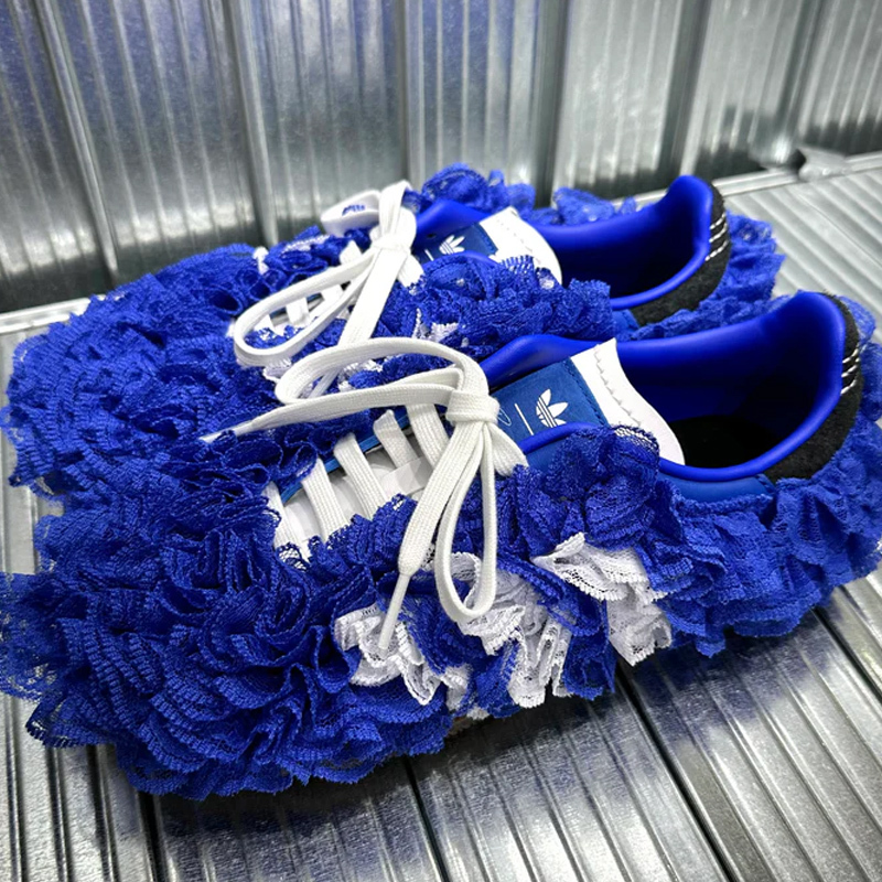 <連線代購商品>Caroline Hu x ADIDAS SAMBA OG 藍色 蕾絲 低筒休閒鞋【JS2777】