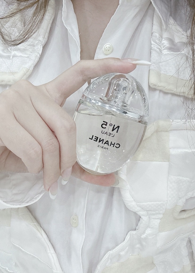 CHANEL N°5 L'EAU 100ml 香水 限定品！ CHANEL N°5 L'EAU Eau de Toilette 100ml - メルカリ