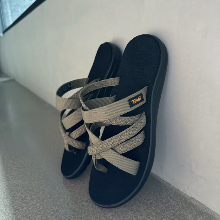 美國 Teva Voya Zillesa 交叉織帶夾腳拖鞋 橄欖綠