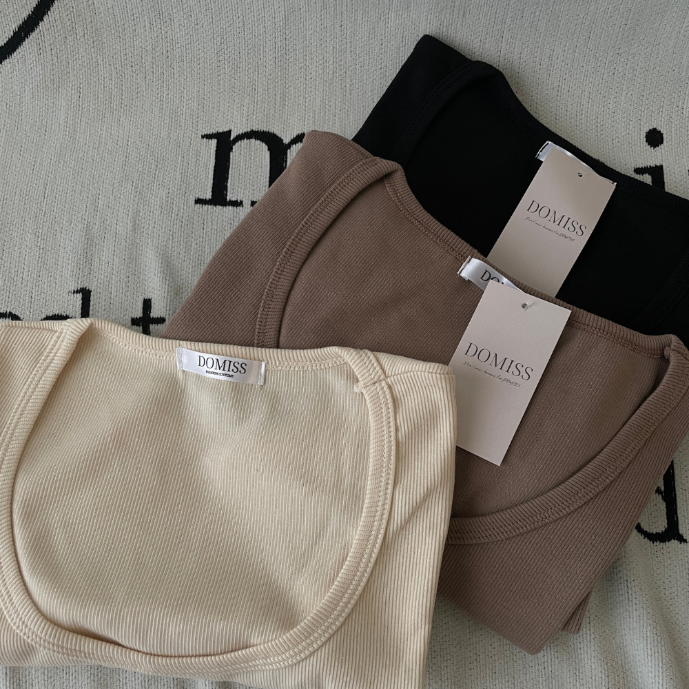 DOMISS訂製 百搭好身材圓領上衣-3色  素色T恤 短袖上衣 棉質上衣 (現貨)