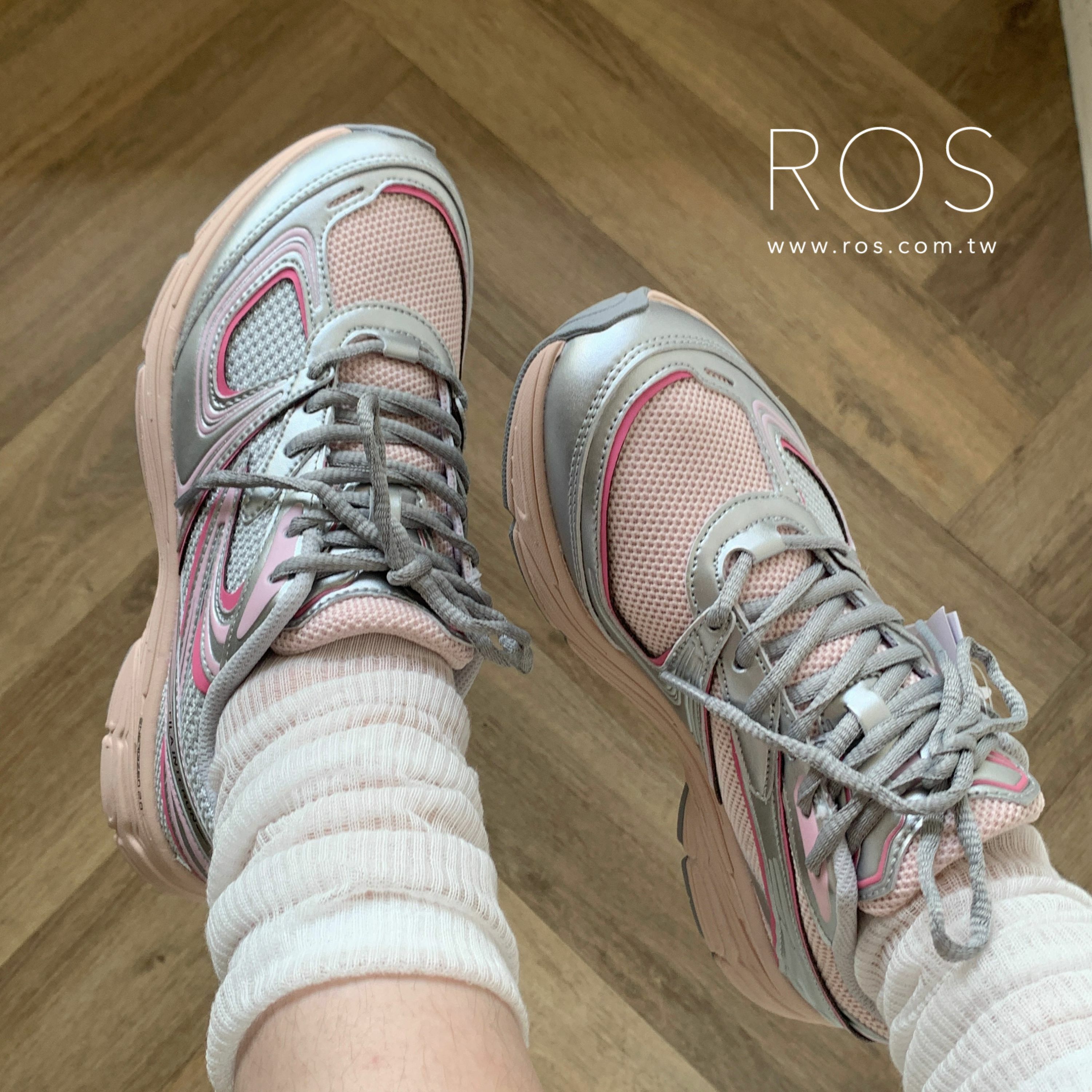 韓韶禧代言款🩷Fila Interrun Light Pink 芭蕾粉白銀