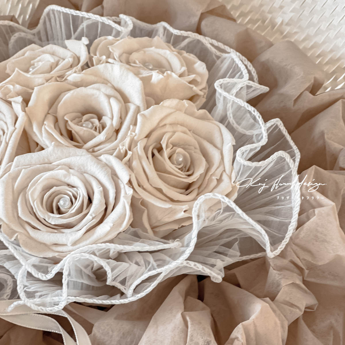 珍珠系列．米白色永生玫瑰花束