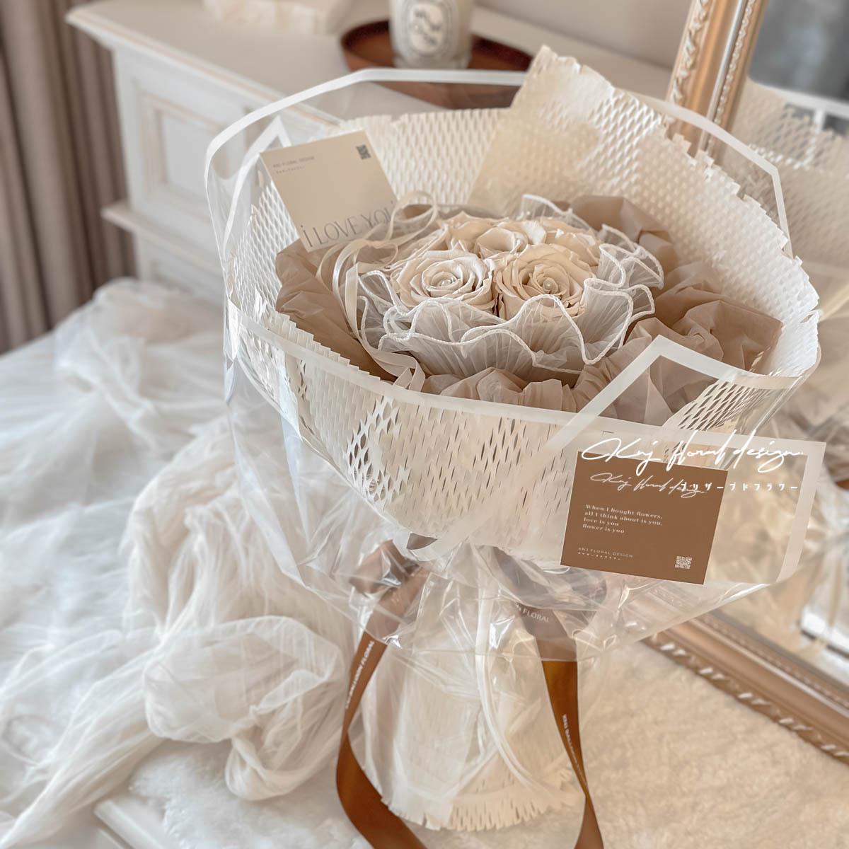 珍珠系列．米白色永生玫瑰花束