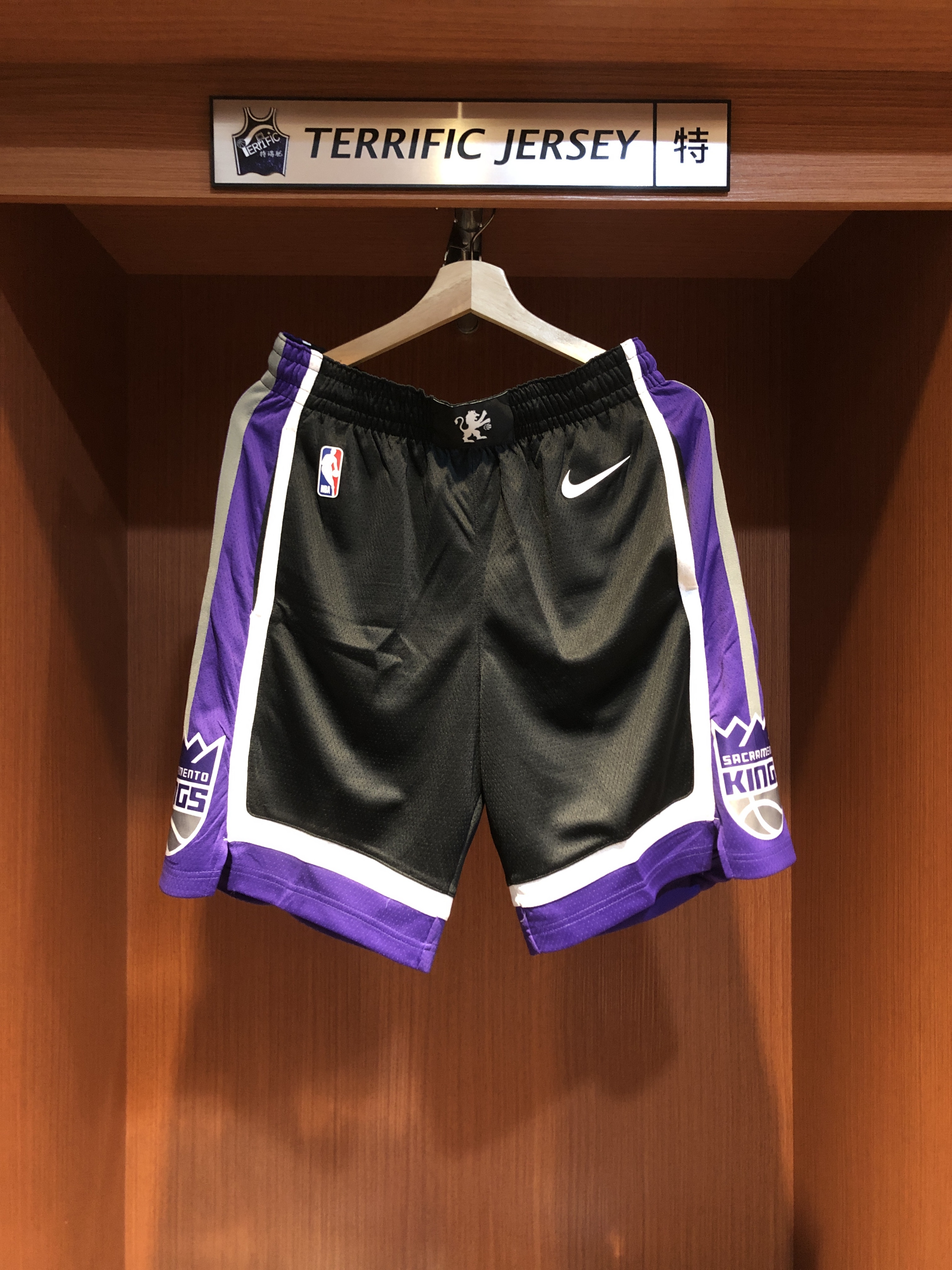 NBA球褲 Sacramento Kings 沙加緬度國王黑球褲 Icon Nike Swingman Shorts 球迷版 有口袋 全新