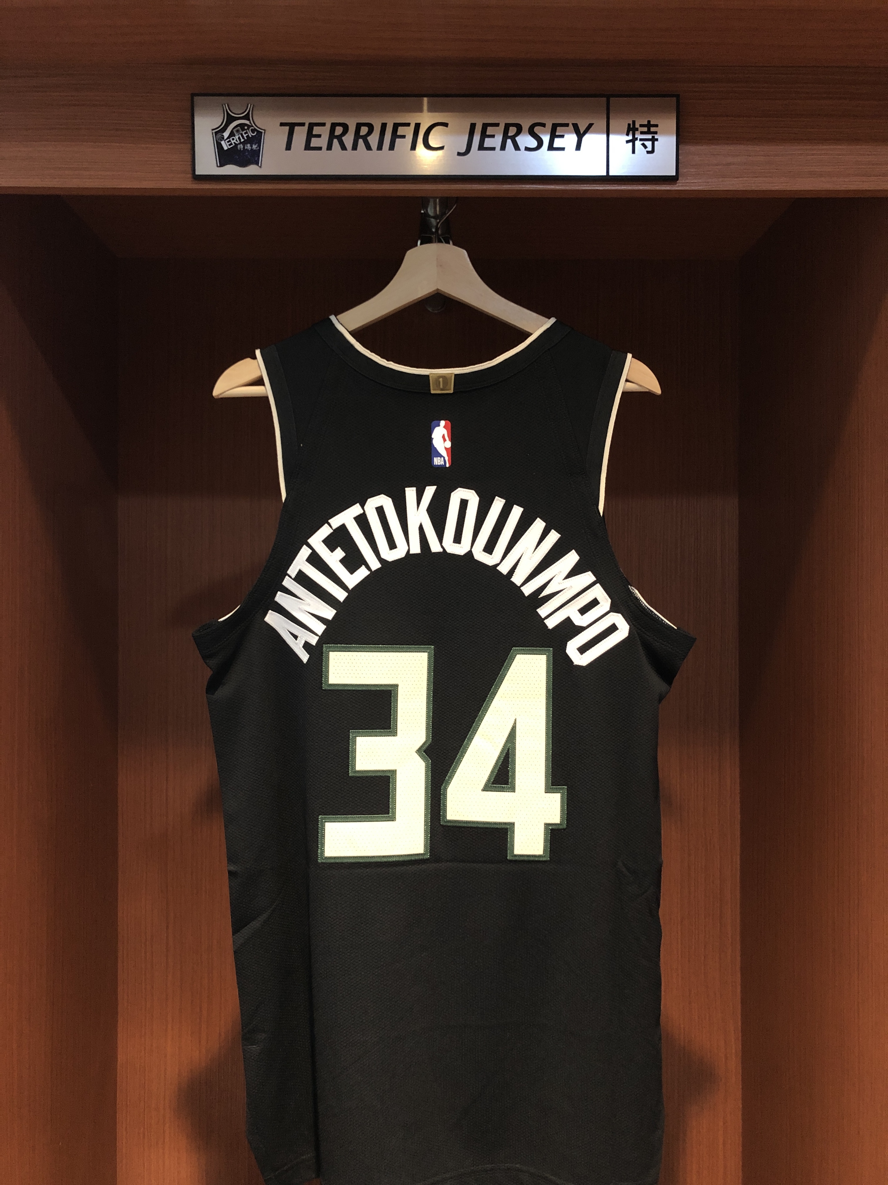 NBA球衣 Giannis Antetokounmpo 密爾瓦基公鹿黑 Statement Nike Authentic 球員版 電繡 全新